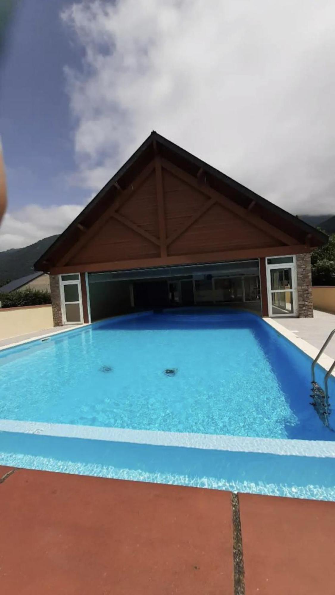 Appart T 3 Bagneres-De-Luchon Vue Montagne - Piscine Mi Juin Bagneres-de-Luchon Exterior foto